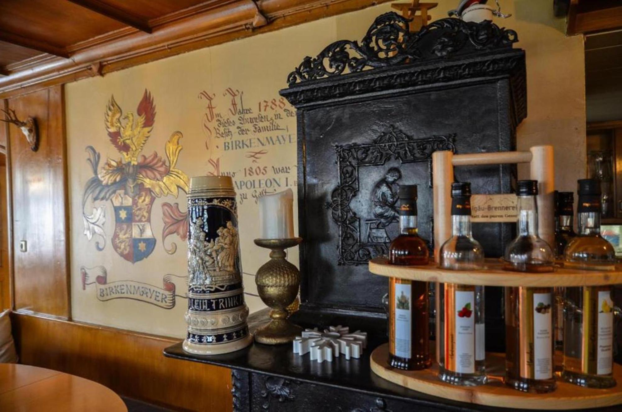 Pensjonat Zum Ritter - A Cozy Historical Landmark